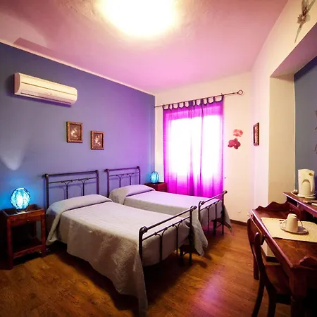 Lu Palau De Antoni Bed & Breakfast